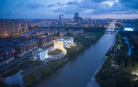  Shanghai Cofco Cultural & Health Center	